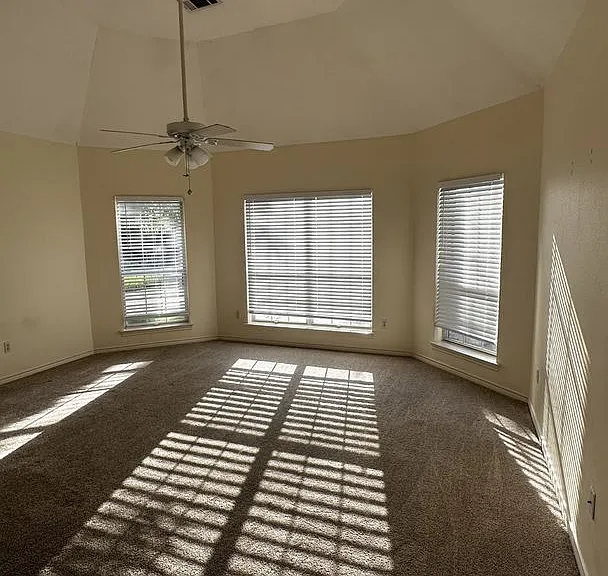 18532 Bay Pines Ln — Photo 17
