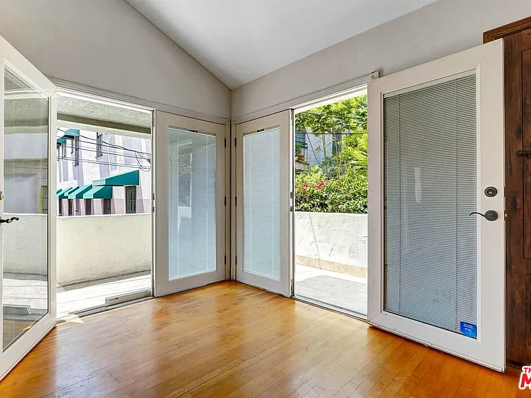 456 1/2 Smithwood Dr — Photo 26