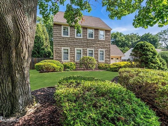3rd image of 668 Weston Drive