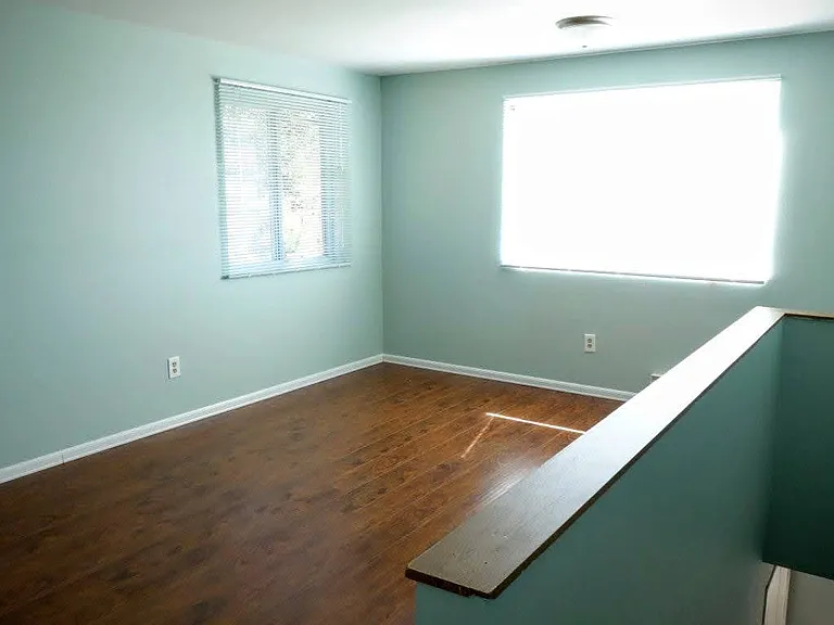 1406 E Alder St — Photo 5