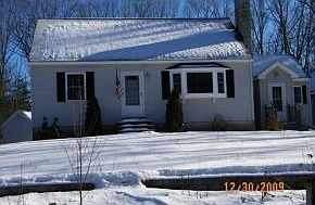 2nd image of 15 Nancy Ln