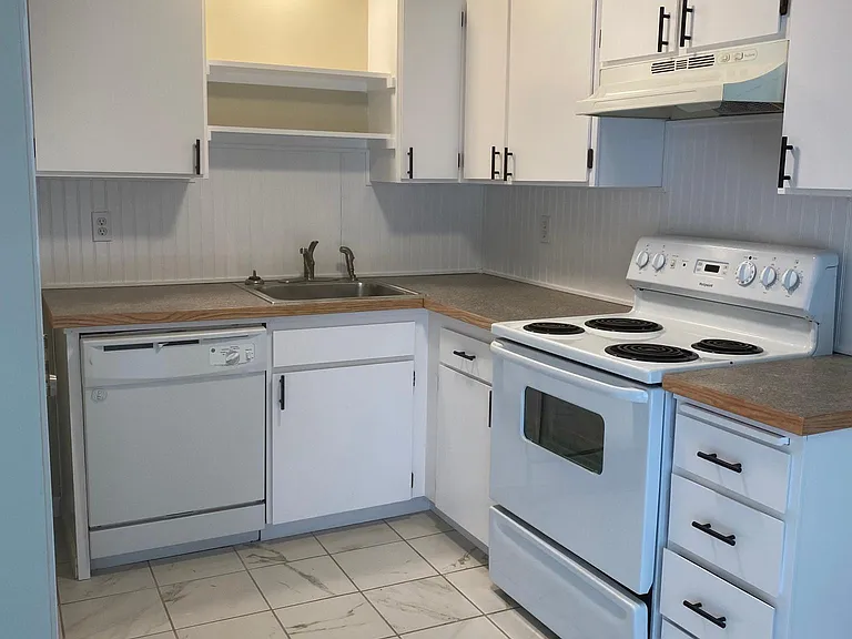 3926 93rd Ave SW #A — Photo 5