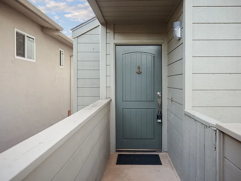 504 Ocean Ave #4 — Photo 4