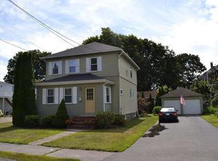 12 Oak Rd, Norwood, MA 02062