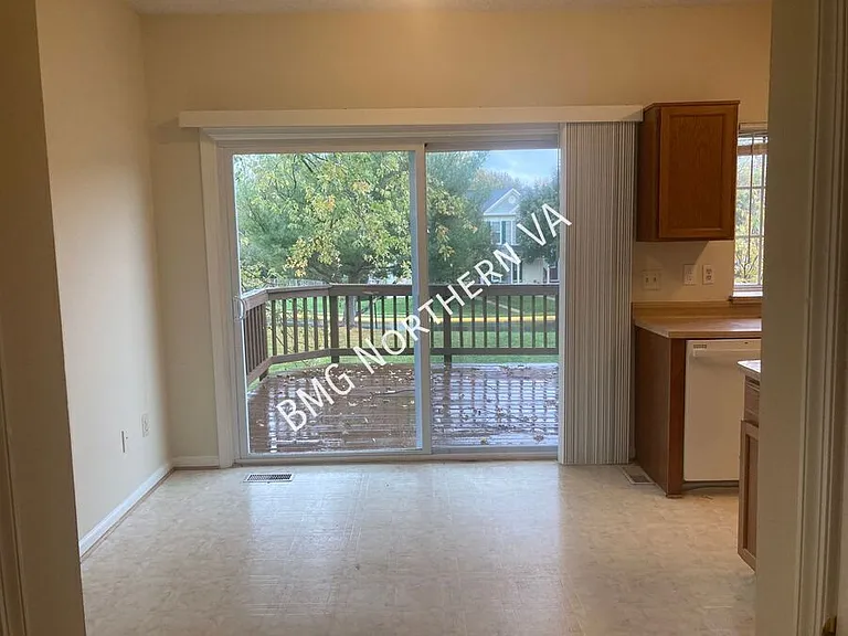 3045 Madden Ct — Photo 16