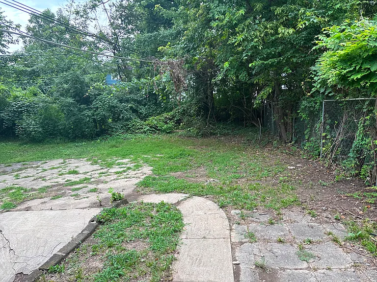 5808 Garfield Ave — Photo 13