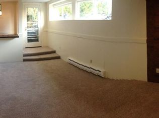 625 E Lynn St APT A, Seattle, WA 98102