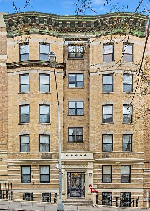 1st image of 6 Saint Nicholas Ave