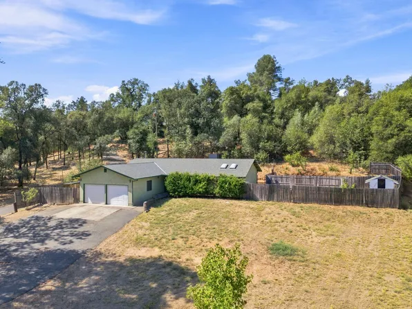 10618 Old Oregon Trl, Redding, CA 96003