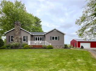 4295 Chestnut Rd, Wilson, NY 14172