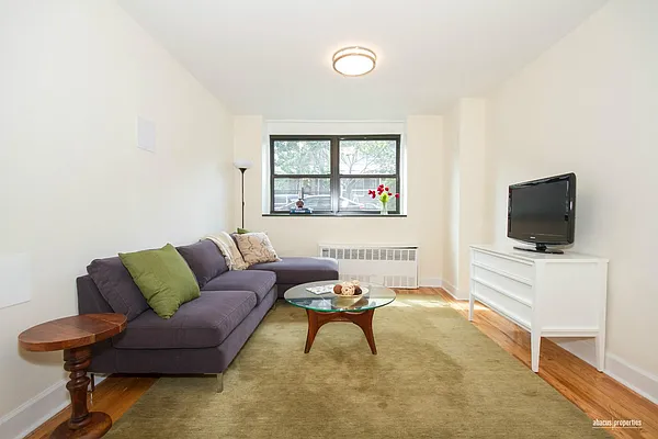 Sold by Abacus Properties | media 1