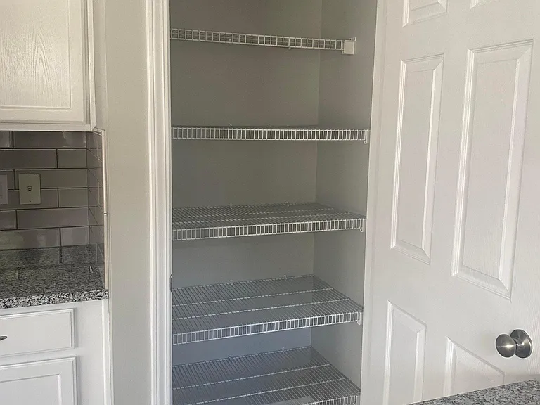 7038 Whittingham Dr — Photo 10