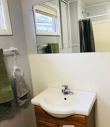 3rd image of 113 Glover St