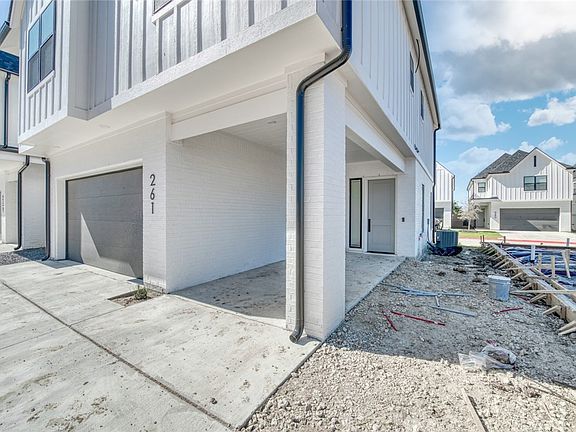2nd image of 261 Estates Cir