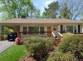 9412 Kingsley Ave, Bethesda, MD 20814