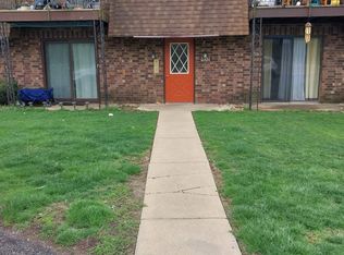 1101 Elizabeth Ct APT 2, Crest Hill, IL 60403