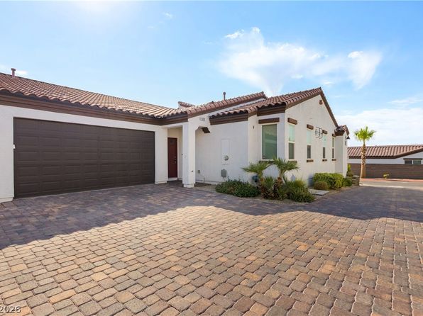 1592 Tilman Ln