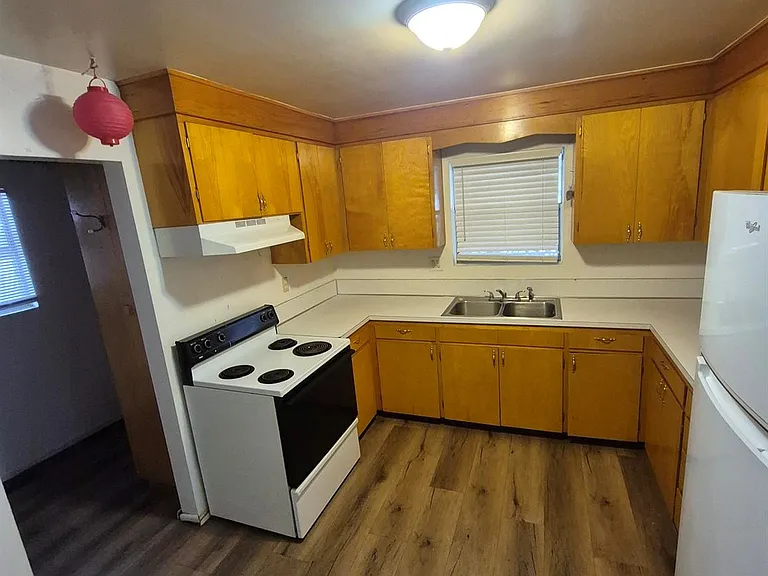 20th Ave Fourplex — Photo 2