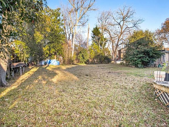 3rd image of 9406 W Lake Highlands Dr
