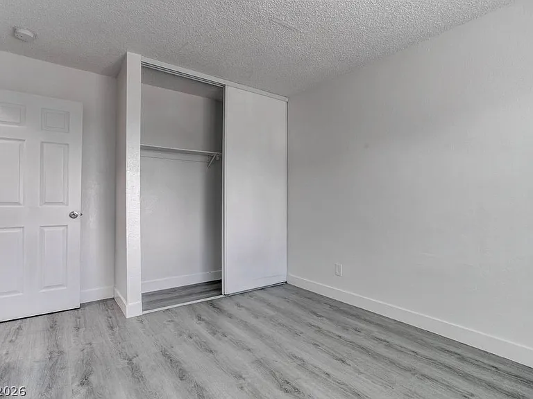 921 Snug Harbor St #D — Photo 16