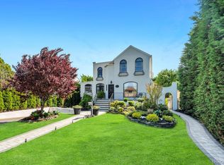 357 Wynsum Ave, Merrick, NY 11566