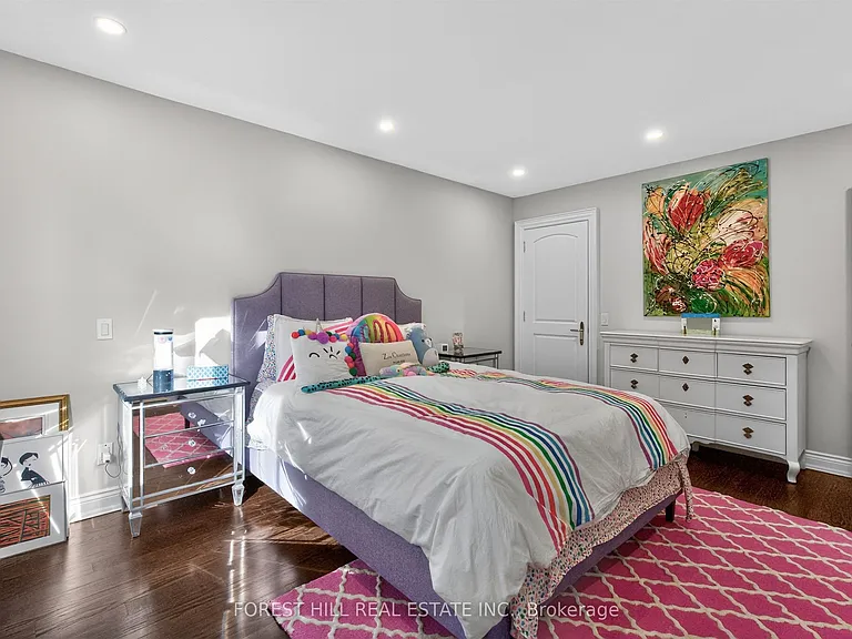 29 Webster Ave — Photo 38