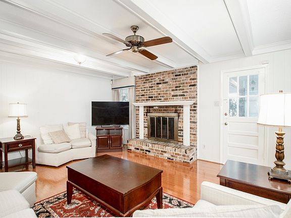 4th image of 1200 Westbury Dr