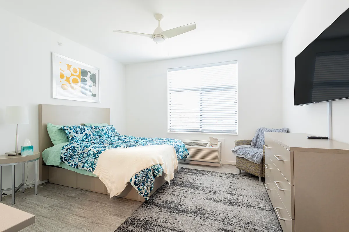 Building Photo - Studios180 Short/Long Term Leases
