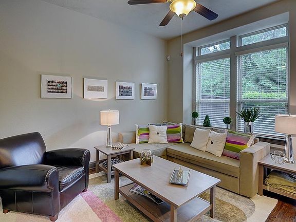 2nd image of 103 Aventura Pl