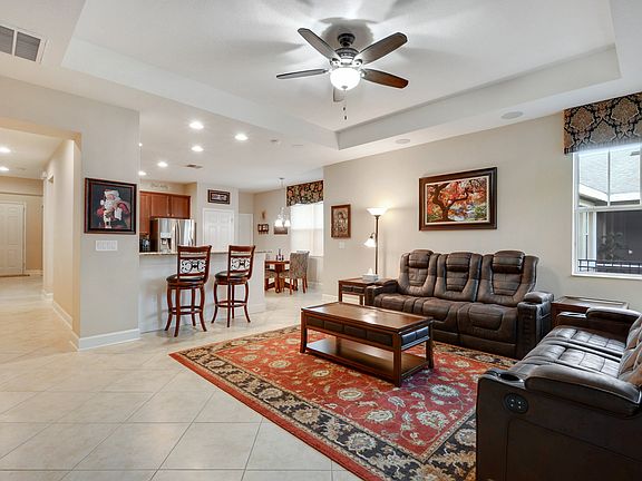 Immaculate/Move In Ready!