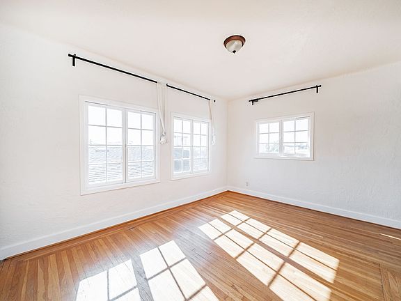 2nd image of 970 Vermont St #6