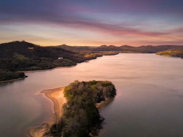 41 Mahan Ln, Elmwood, TN 38560