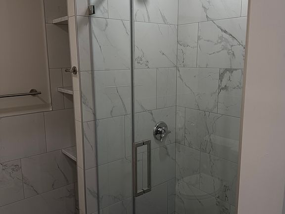 5th image of 1660 Washington St #303
