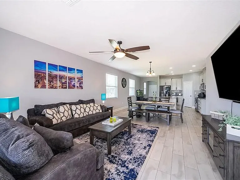 1881 Napoli Dr — Photo 10