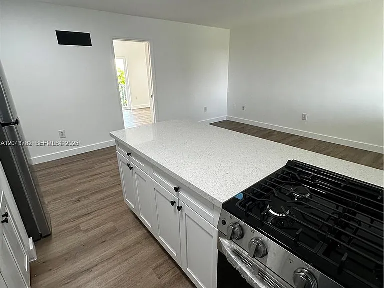1255 W 49th Pl #E205 — Photo 3