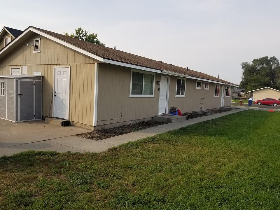 1st image of 2210 E Desmet Ave