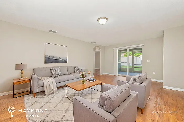 3 bed, 2.0 bath, 1493 sqft, $1,975 — Photo 4