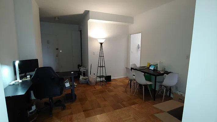 Rented by Weichert Manhattan Midtown | media 13