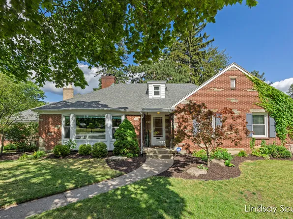 1060 Cadillac Dr SE, Grand Rapids, MI 49506