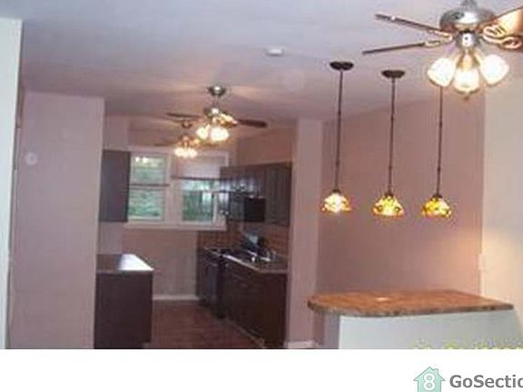 2nd image of 4323 Roosevelt Blvd