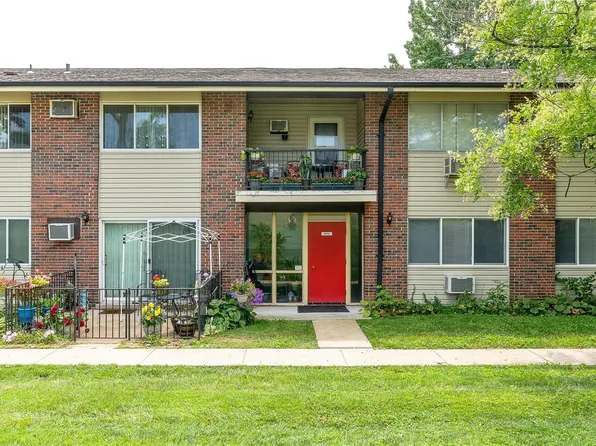 9059 Villaridge Ct APT H, Saint Louis, MO 63123