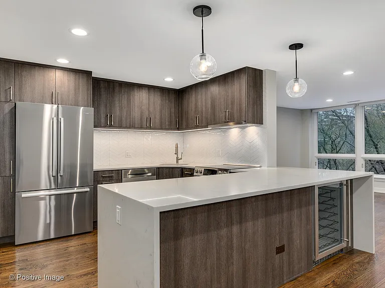1241 N Dearborn St #4 — Photo 5