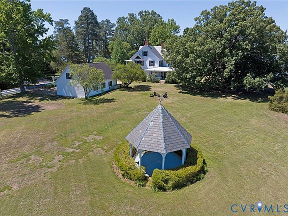 4th image of 992 Williams Wharf Rd