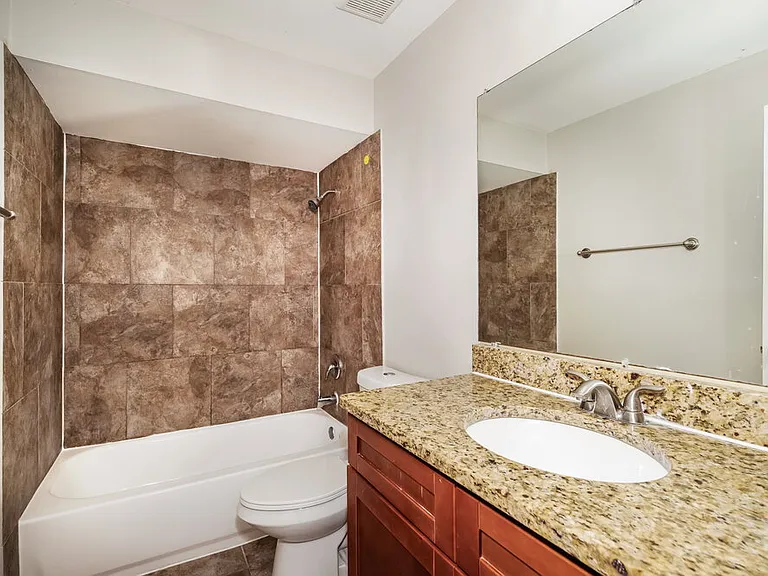 225 Bayhead Dr — Photo 11