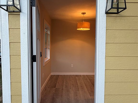 4th image of 501 S Madera St