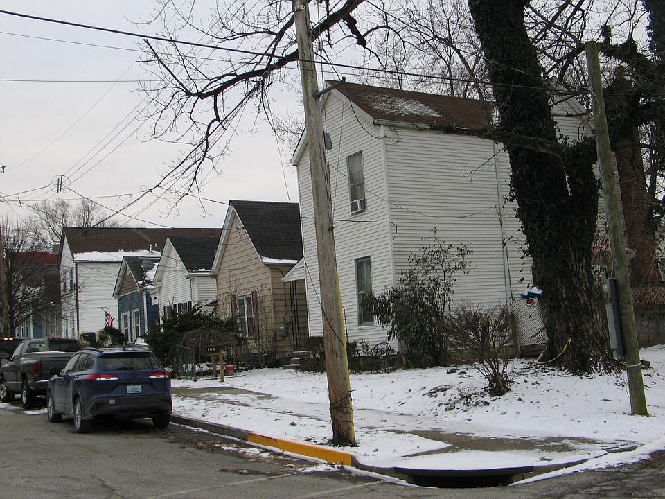 2nd image of 106 Ward Ave