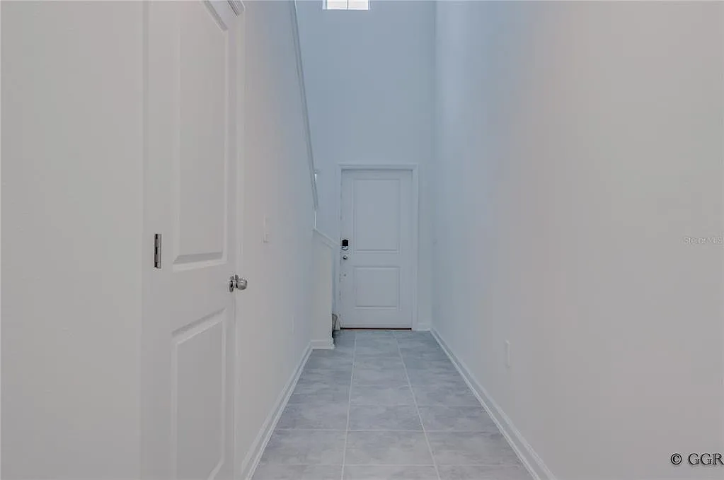 4 bed, 2.5 bath, 1907 sqft, $2,350 — Photo 4