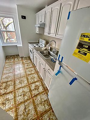 3rd image of 21-19 28th St #2