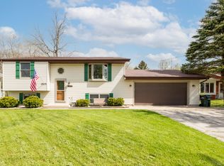 2330 Creek Rd, West Bend, WI 53090