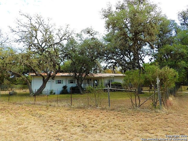 1st image of 718 Green Oak Dr